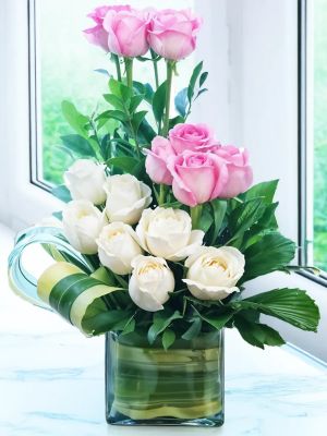 Arapgir Çiçekçi - Vazoda Gül ve Papatyalar